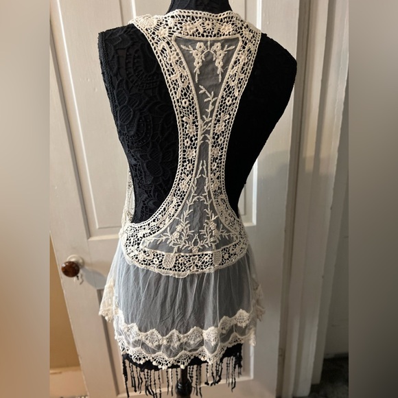 CoverUp - Picture 3 of 3